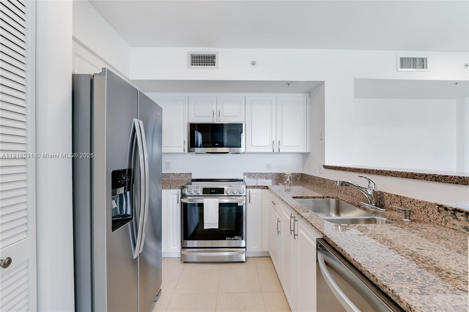 90 Alton Rd #1209 Miami Beach, FL 33139