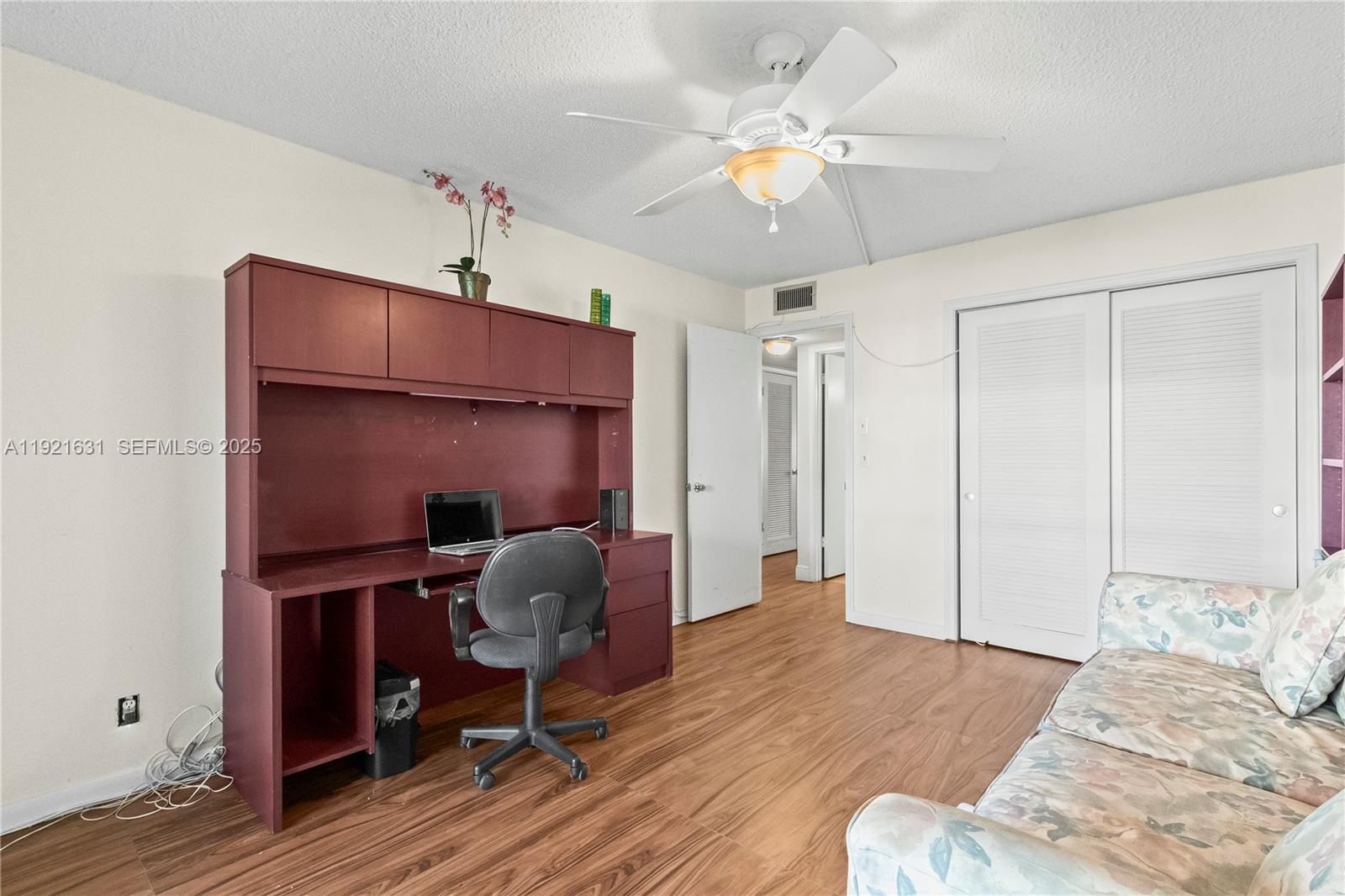 105 Wellington L West Palm Beach, FL 33417