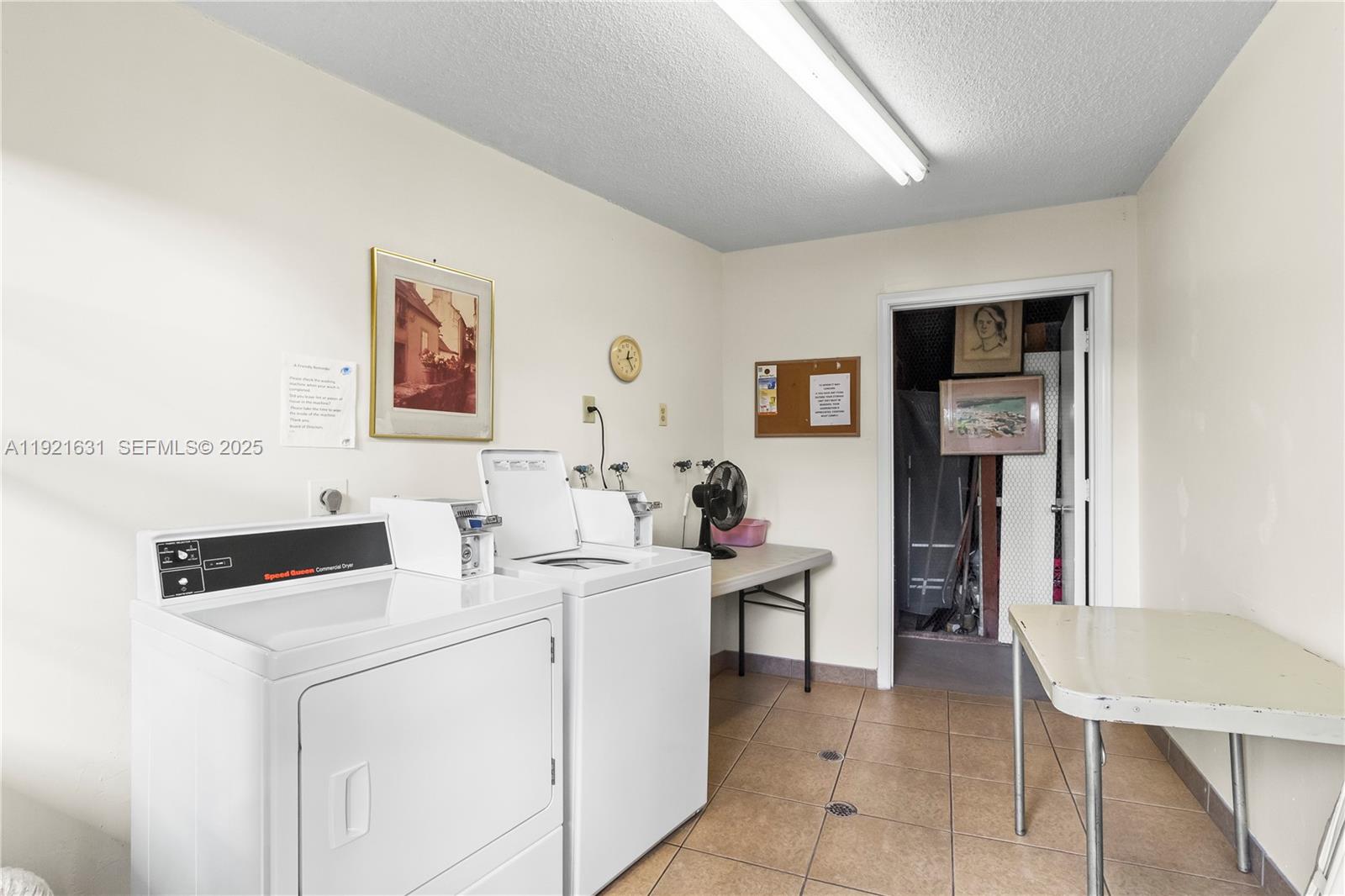 105 Wellington L West Palm Beach, FL 33417