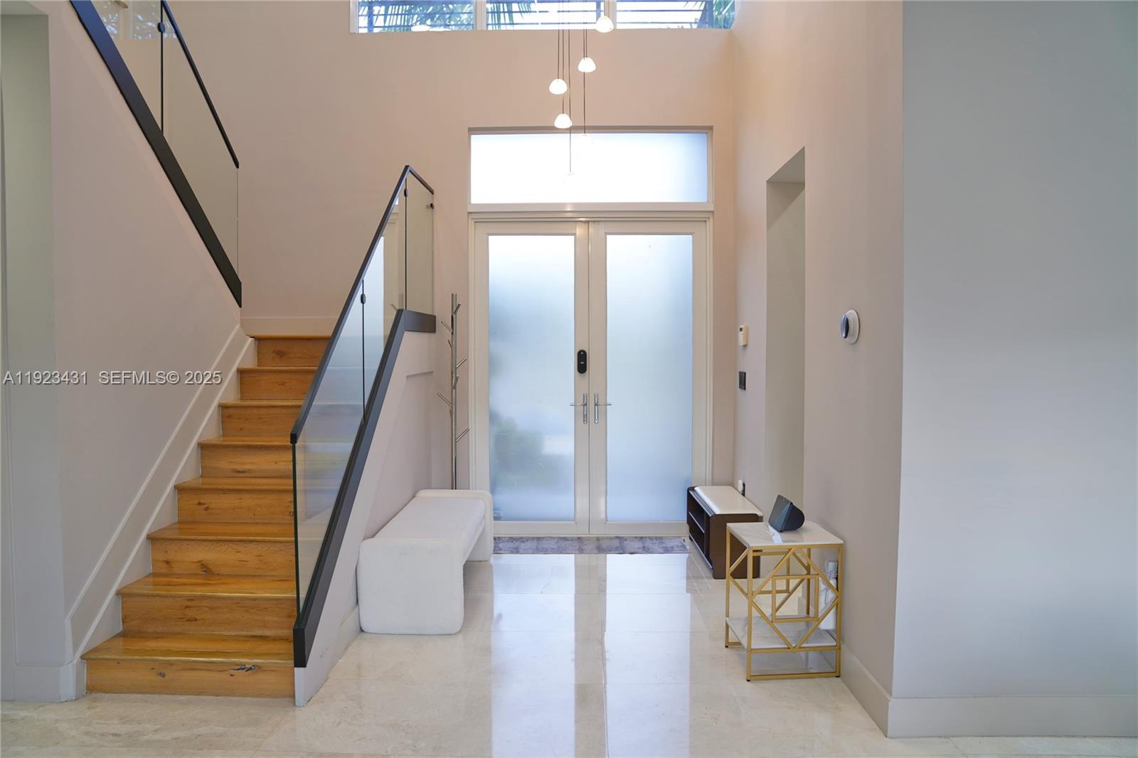 10098 NW 74th Ter Doral, FL 33178