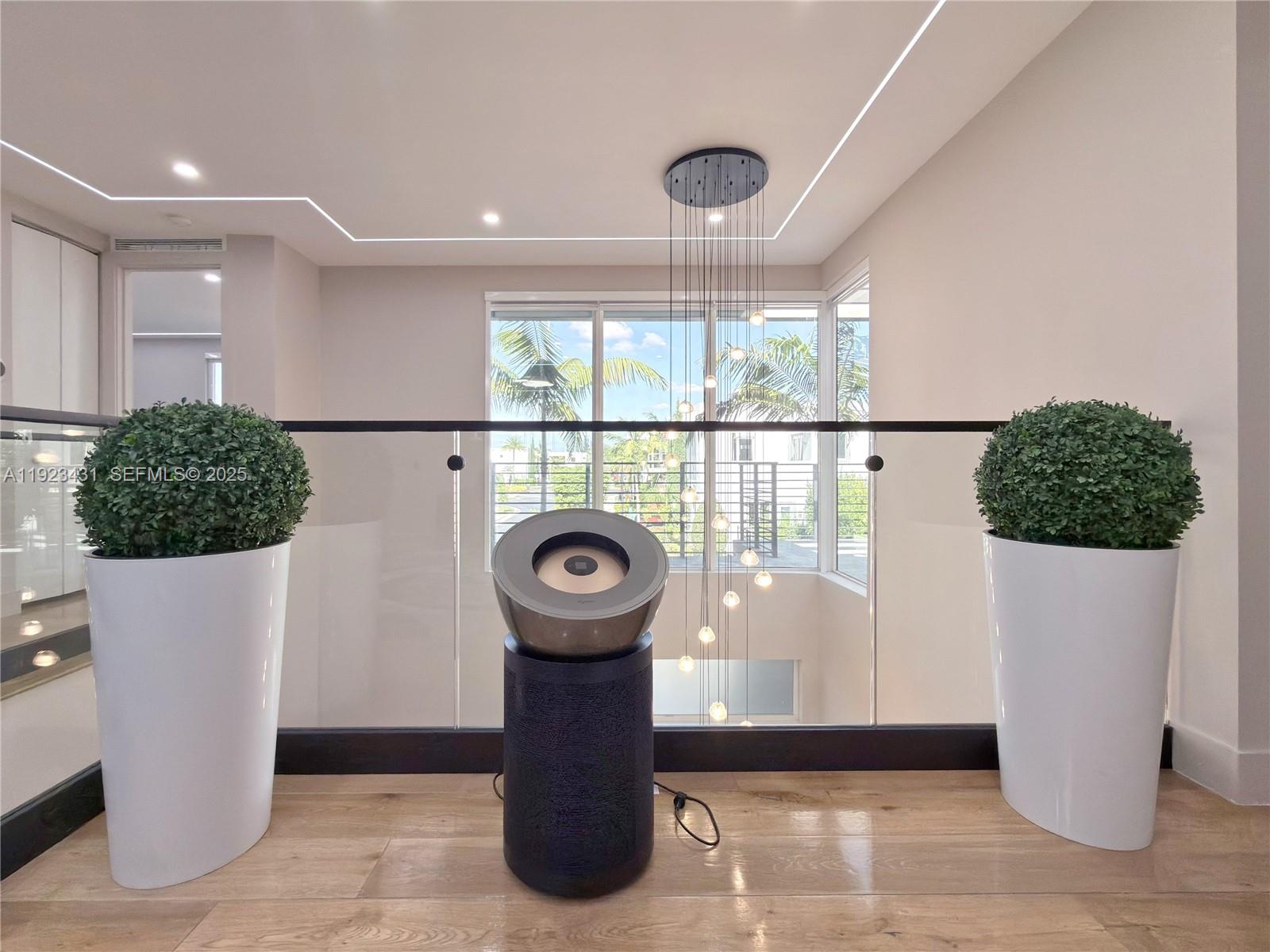 10098 NW 74th Ter Doral, FL 33178