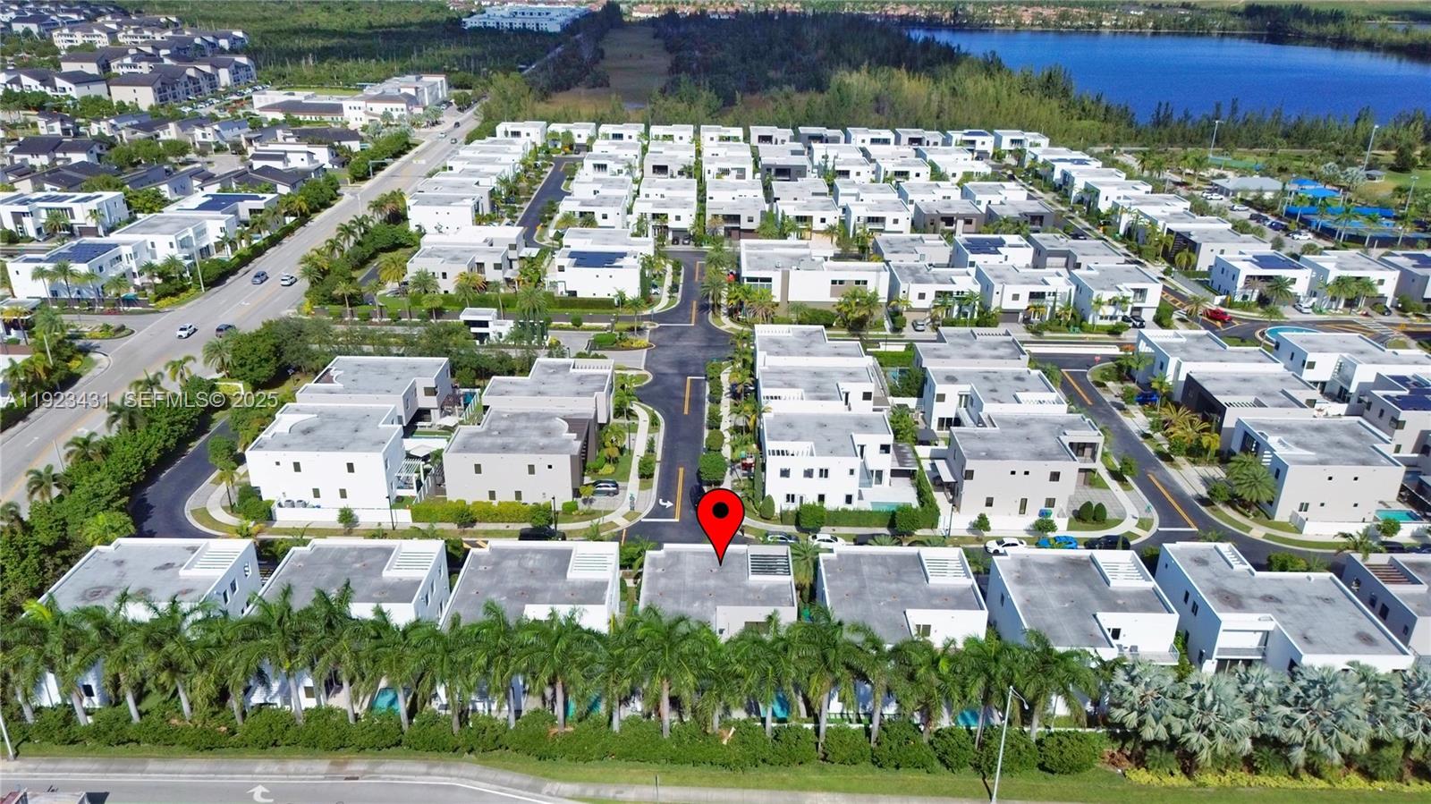 10098 NW 74th Ter Doral, FL 33178