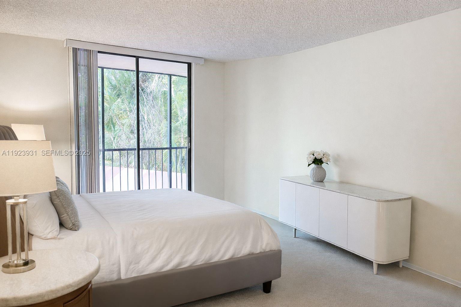 3800 N Hills Dr #206 Hollywood, FL 33021