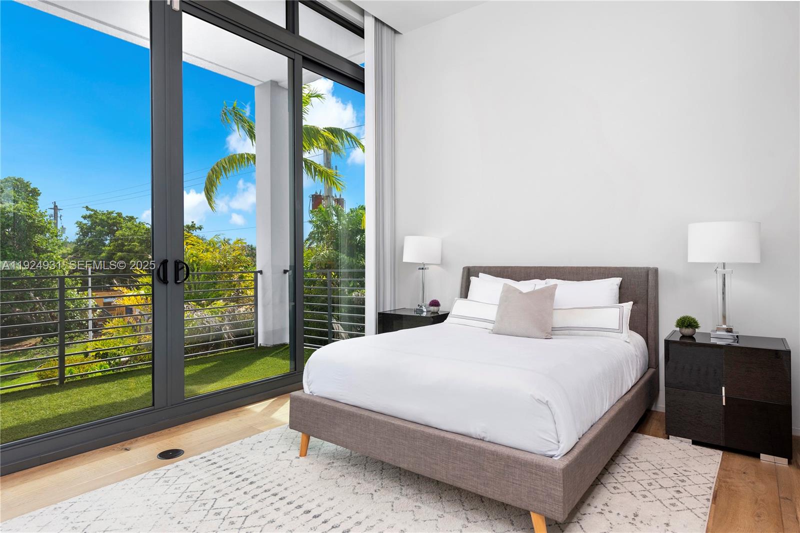 2700 NE 18th St Fort Lauderdale, FL 33305