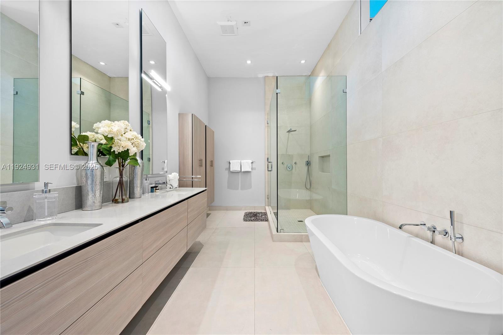 2700 NE 18th St Fort Lauderdale, FL 33305