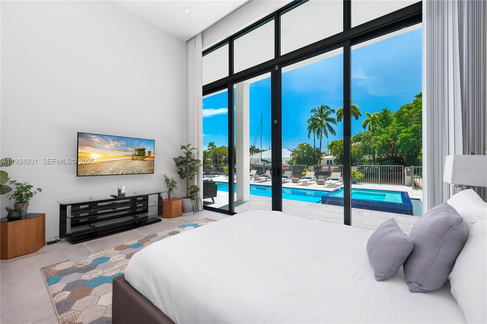 2700 NE 18th St Fort Lauderdale, FL 33305