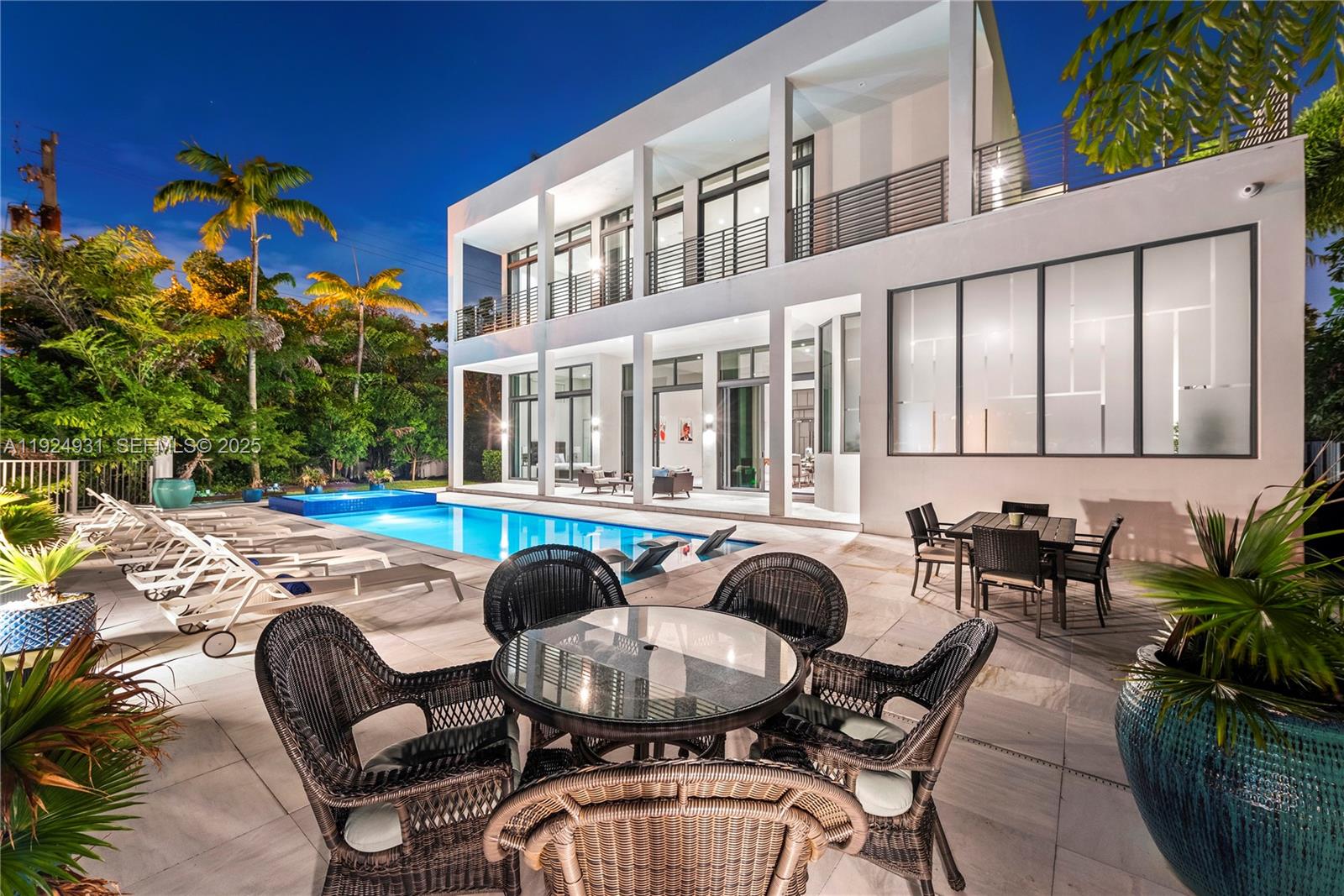 2700 NE 18th St Fort Lauderdale, FL 33305