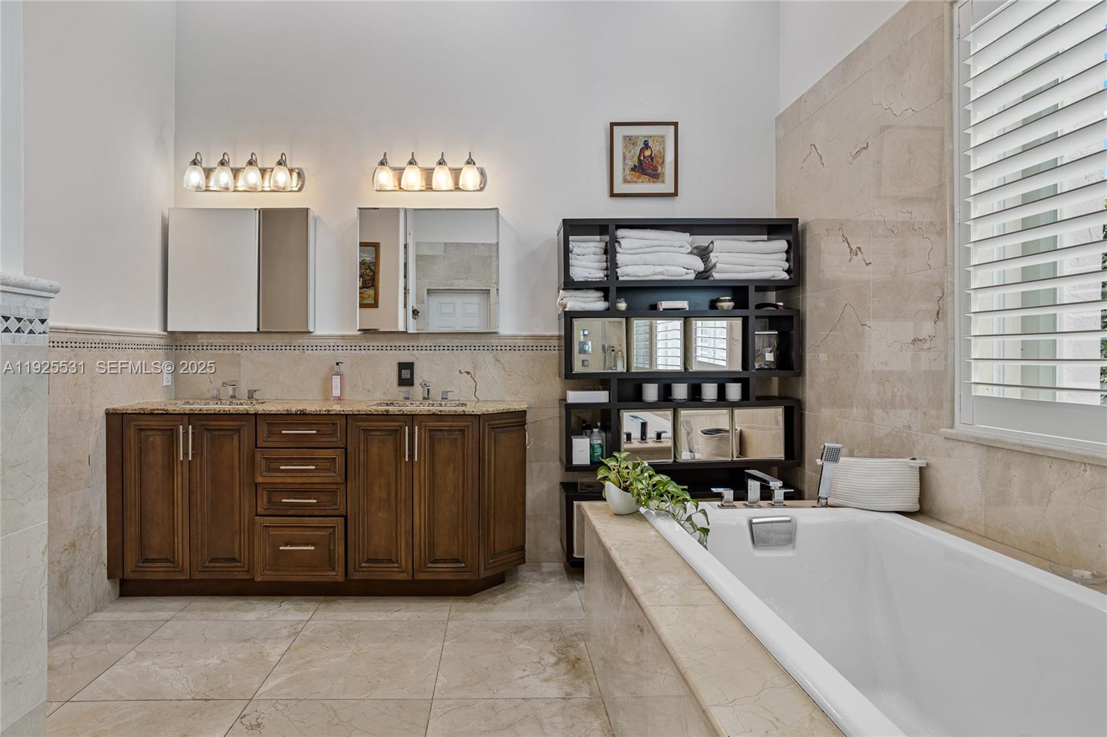 2706 Oakmont Weston, FL 33332