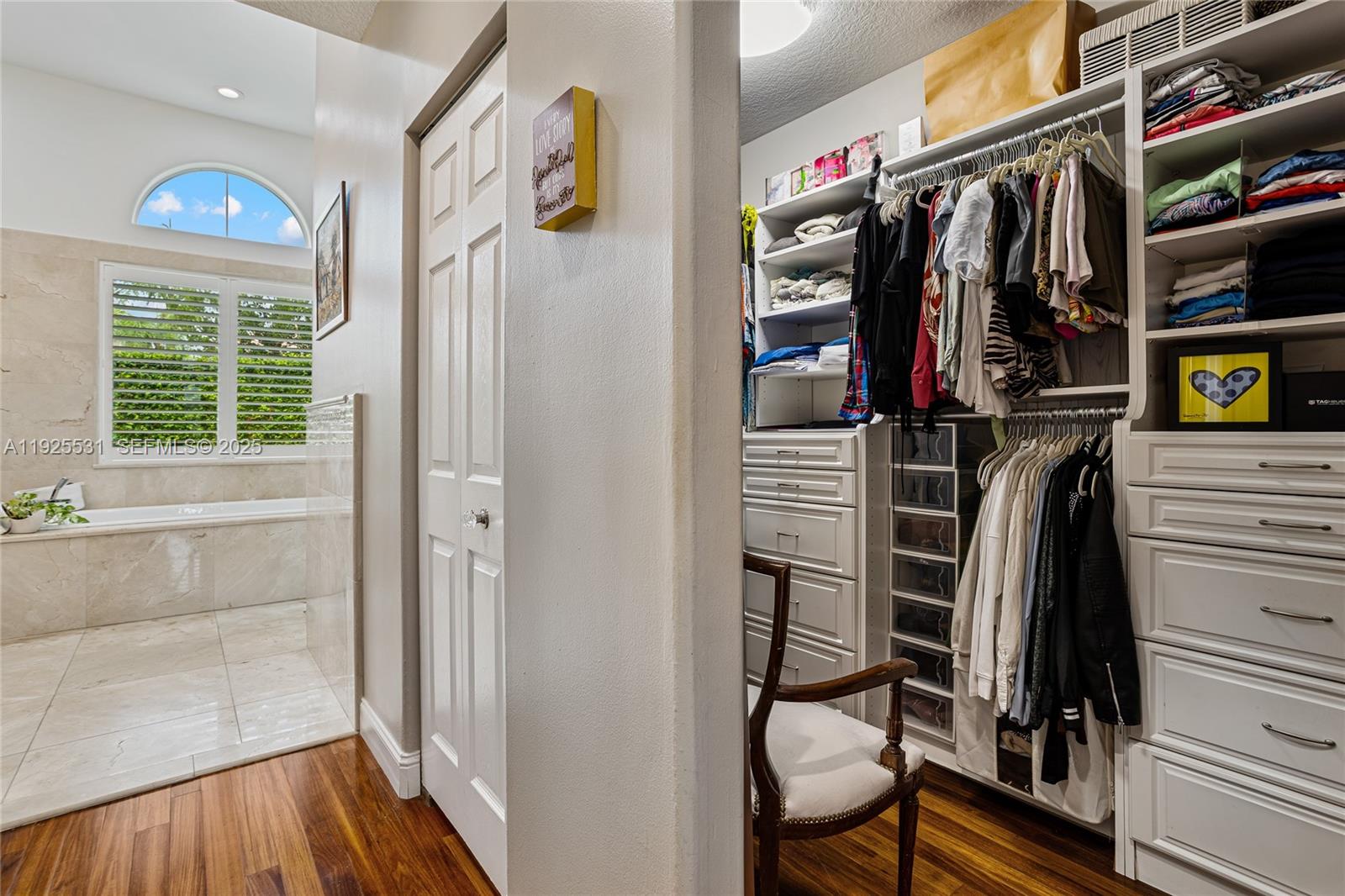 2706 Oakmont Weston, FL 33332