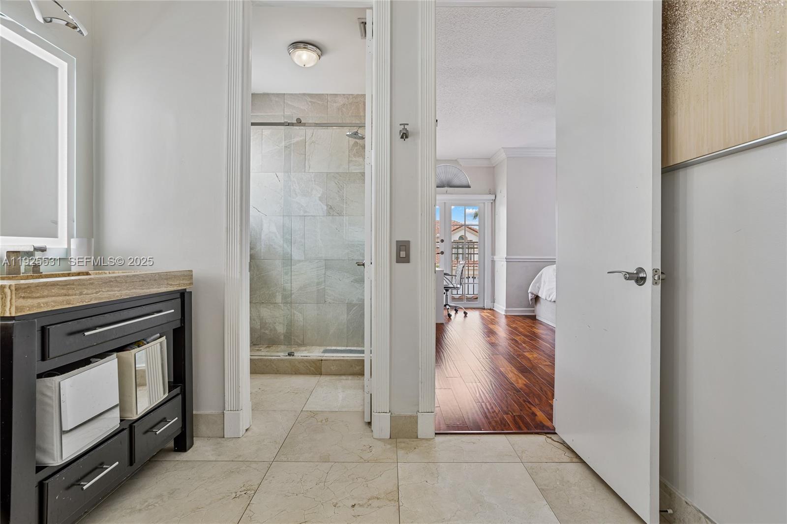 2706 Oakmont Weston, FL 33332