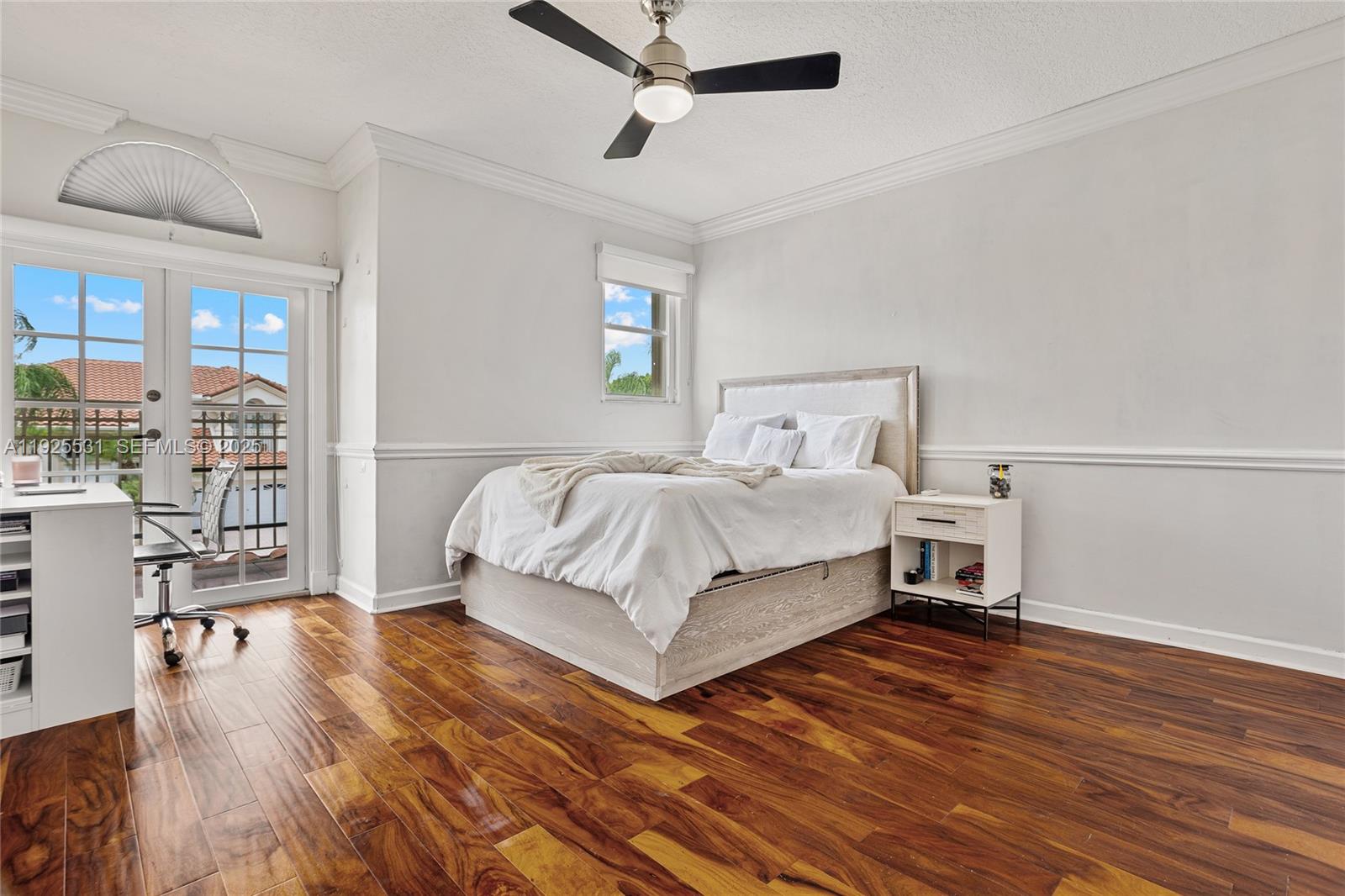 2706 Oakmont Weston, FL 33332