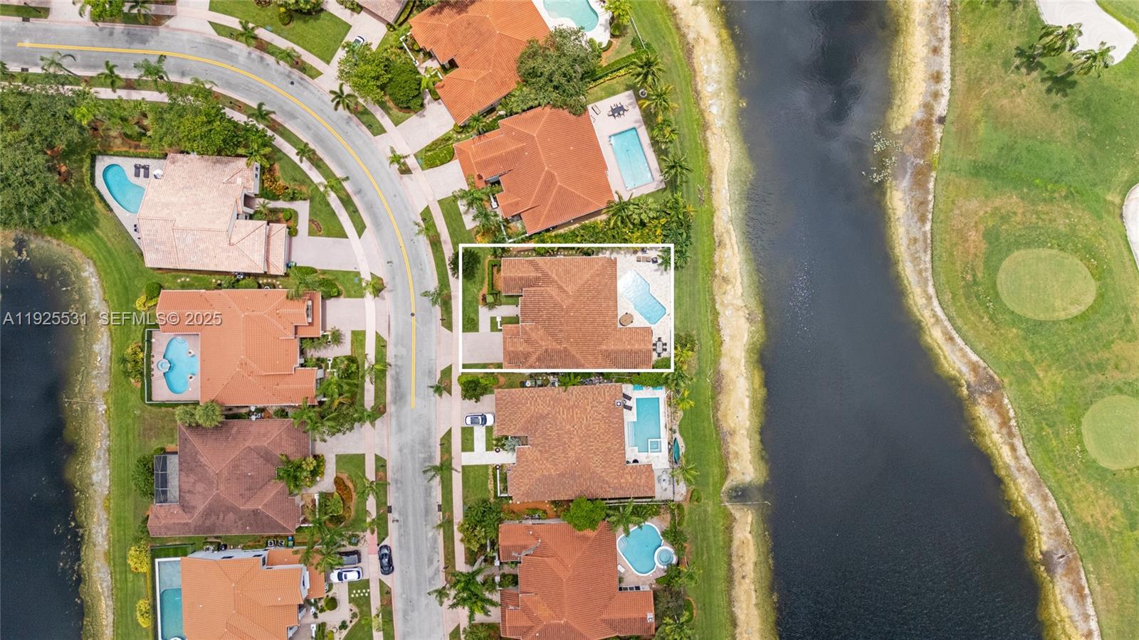 2706 Oakmont Weston, FL 33332