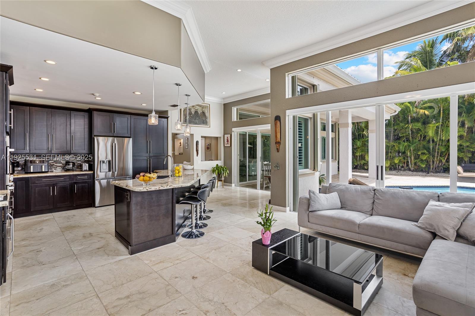 2706 Oakmont Weston, FL 33332