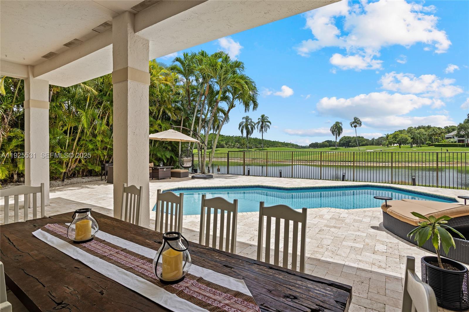 2706 Oakmont Weston, FL 33332