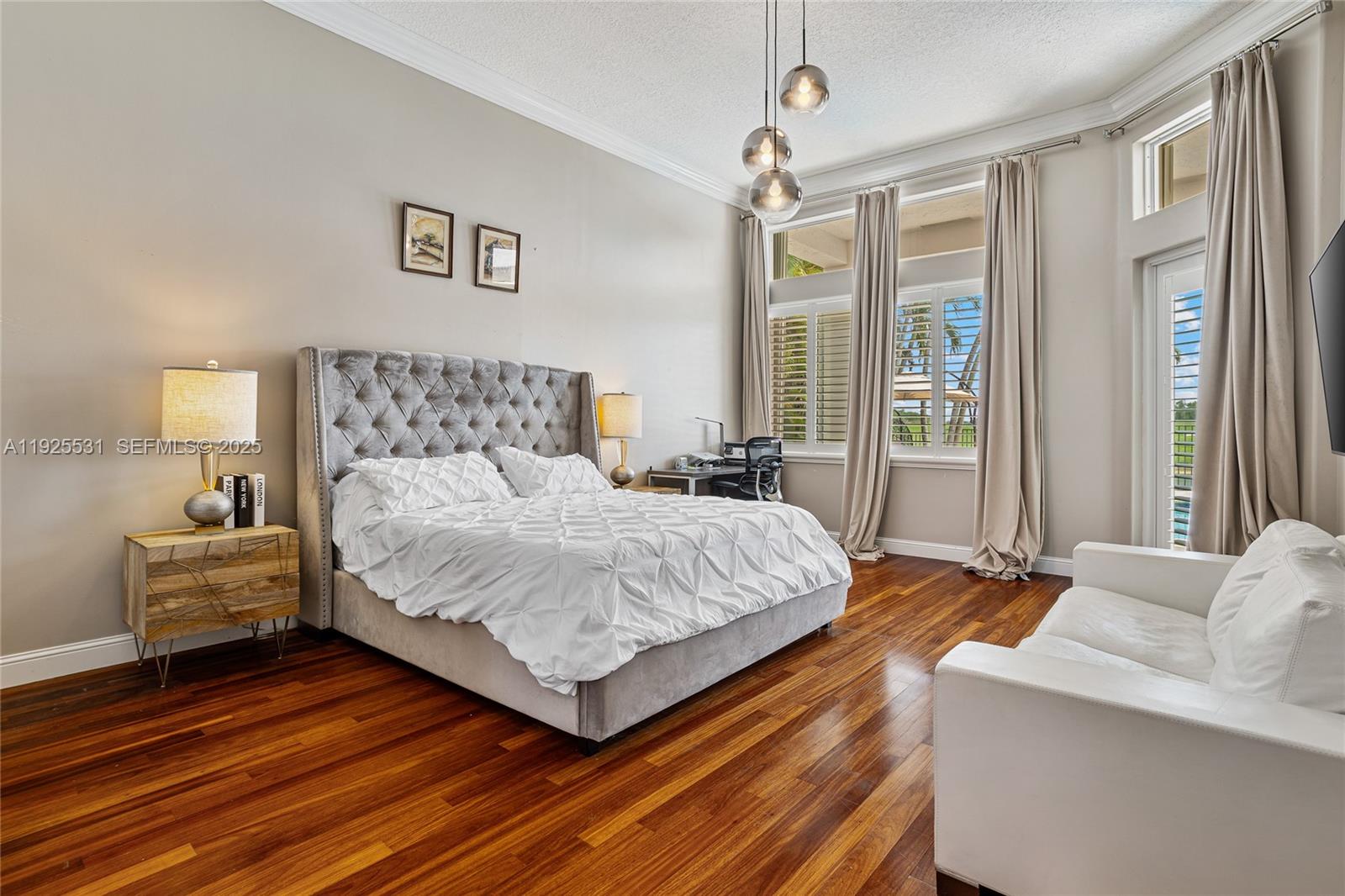 2706 Oakmont Weston, FL 33332