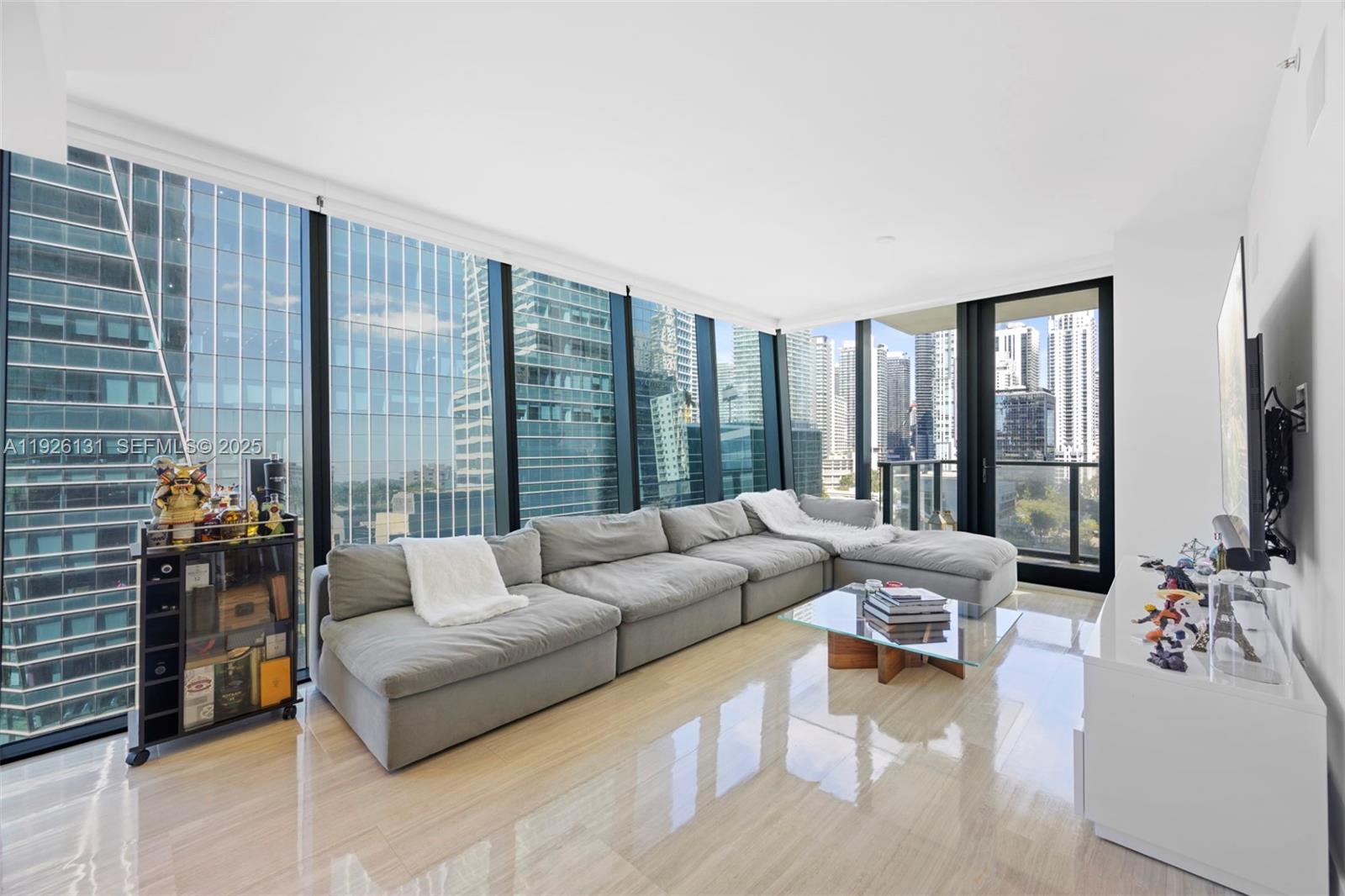 1451 Brickell Ave #1106 Miami, FL 33131