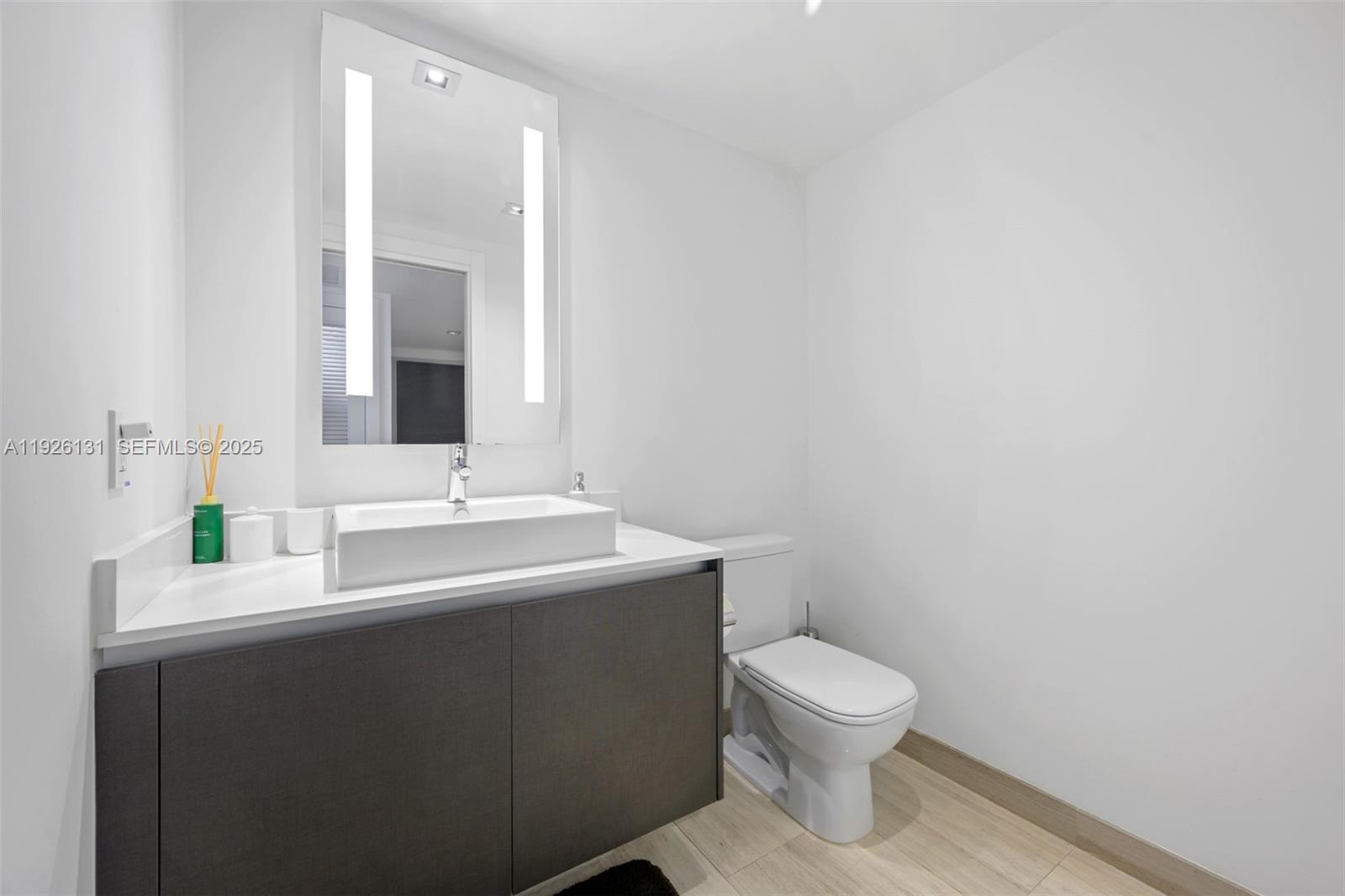 1451 Brickell Ave #1106 Miami, FL 33131