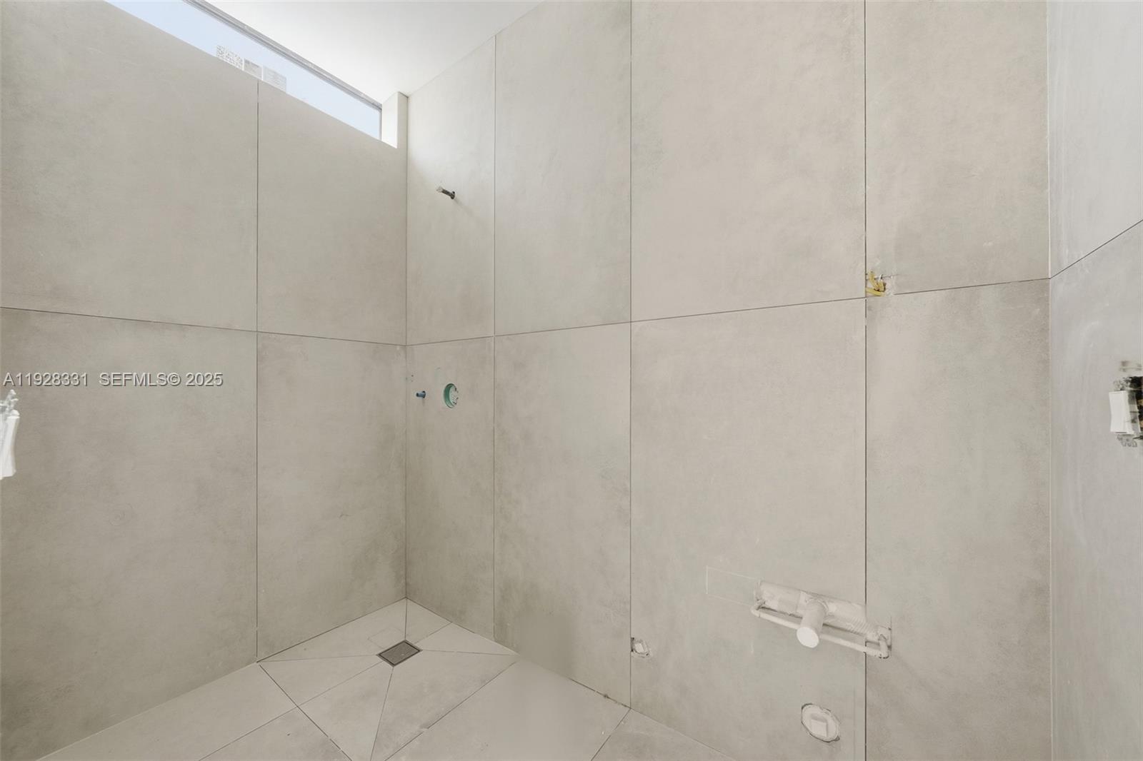 19610 NE 19th Pl Miami, FL 33179