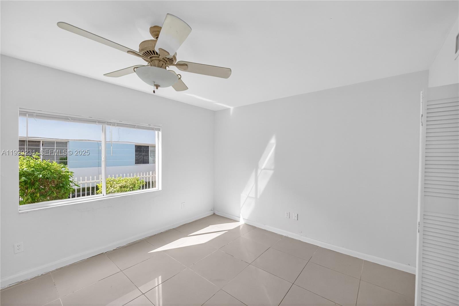 1220 Marseille Dr #5 Miami Beach, FL 33141