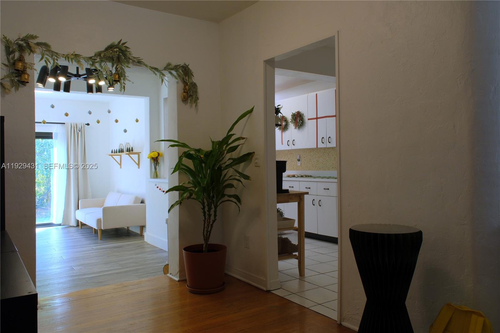 2818 SW 19th St Miami, FL 33145