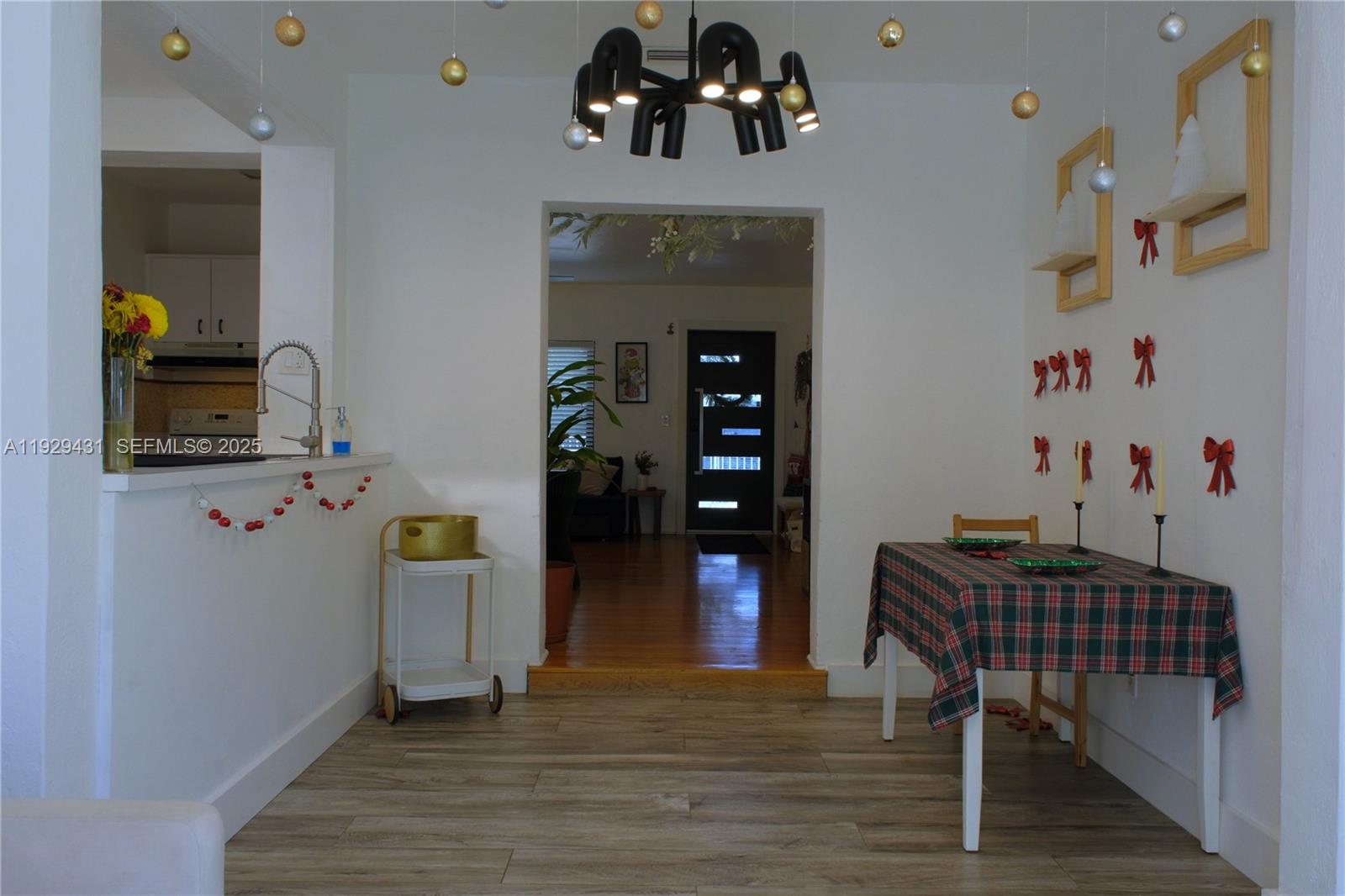 2818 SW 19th St Miami, FL 33145