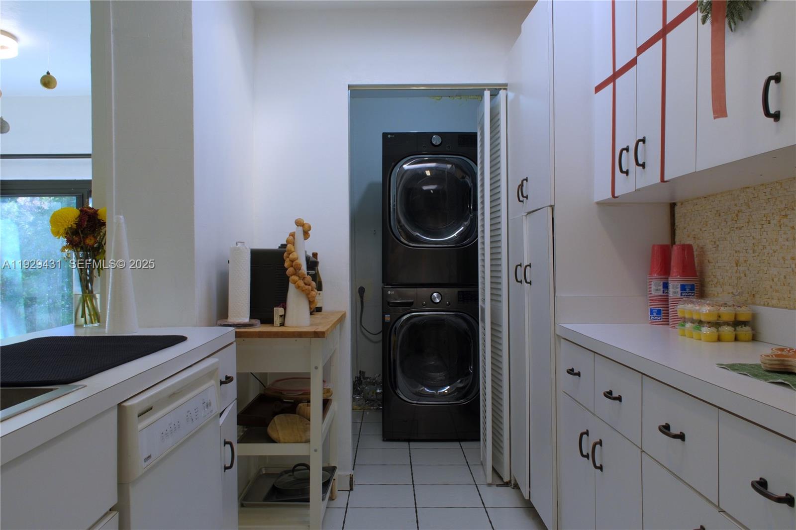 2818 SW 19th St Miami, FL 33145