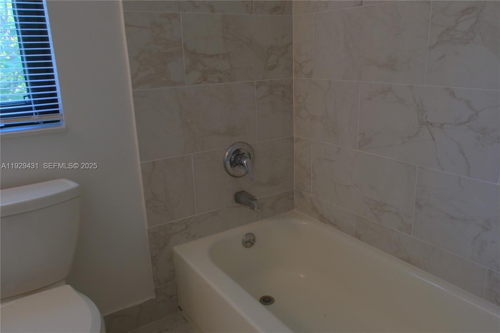 2818 SW 19th St Miami, FL 33145