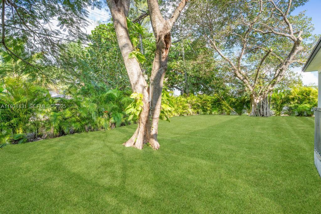 755 NW 83rd St Miami, FL 33150