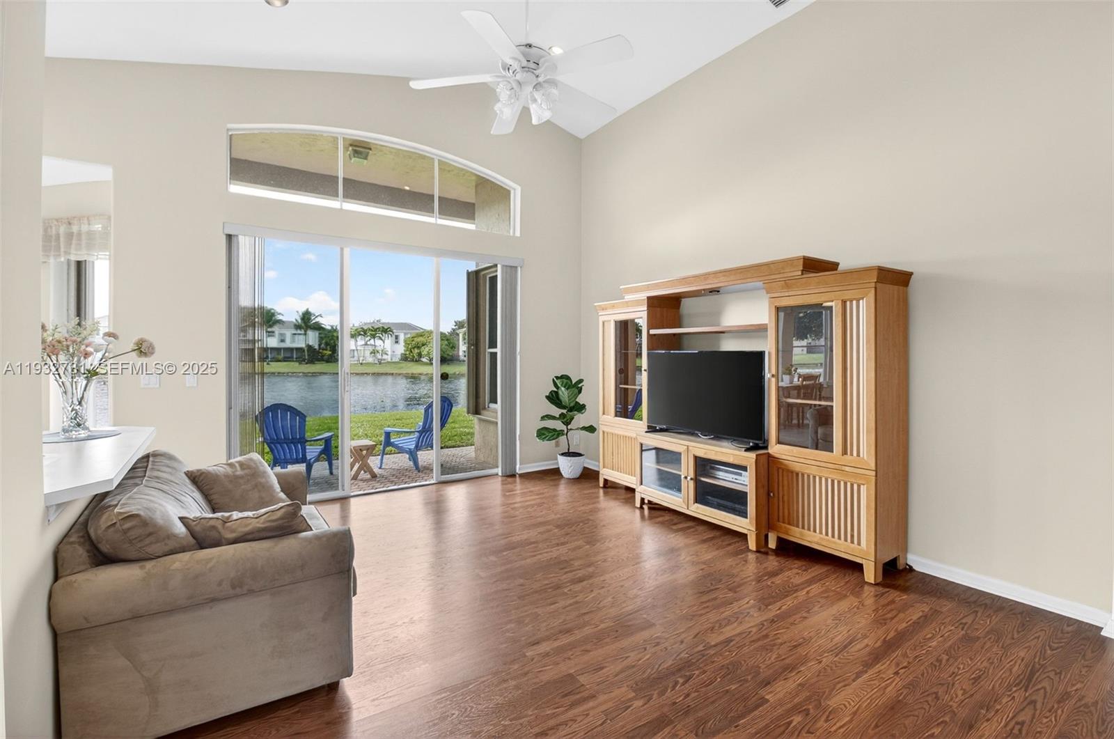 6595 Jackie Way Lake Worth, FL 33467