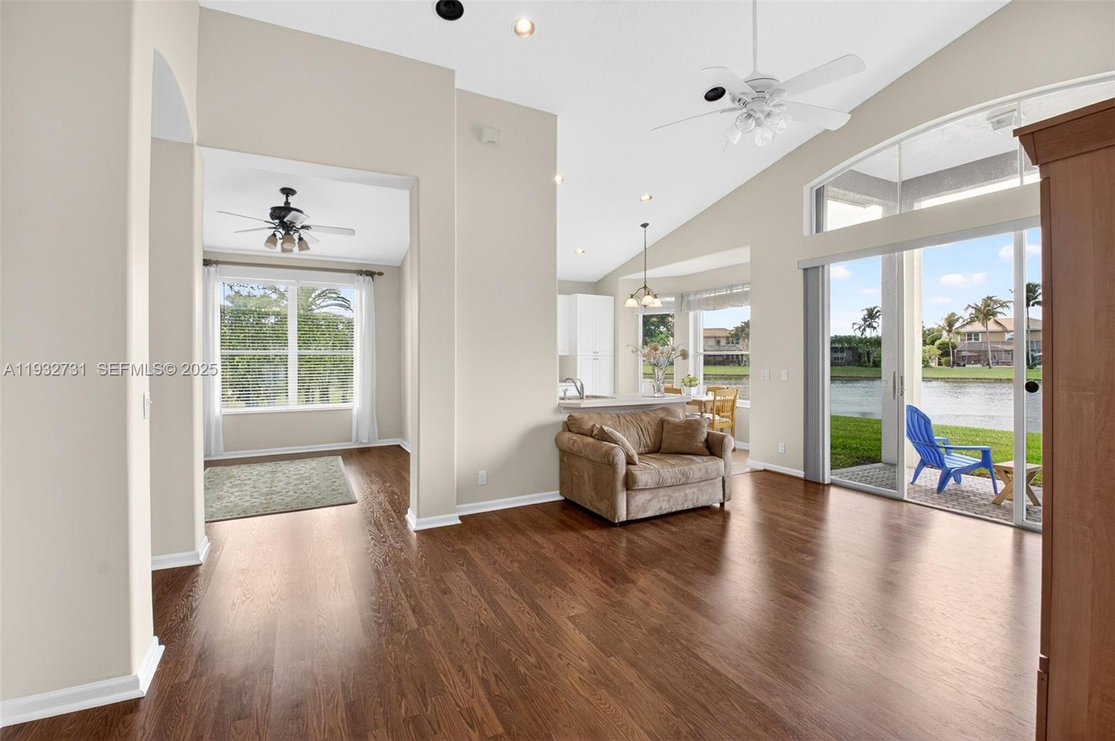 6595 Jackie Way Lake Worth, FL 33467