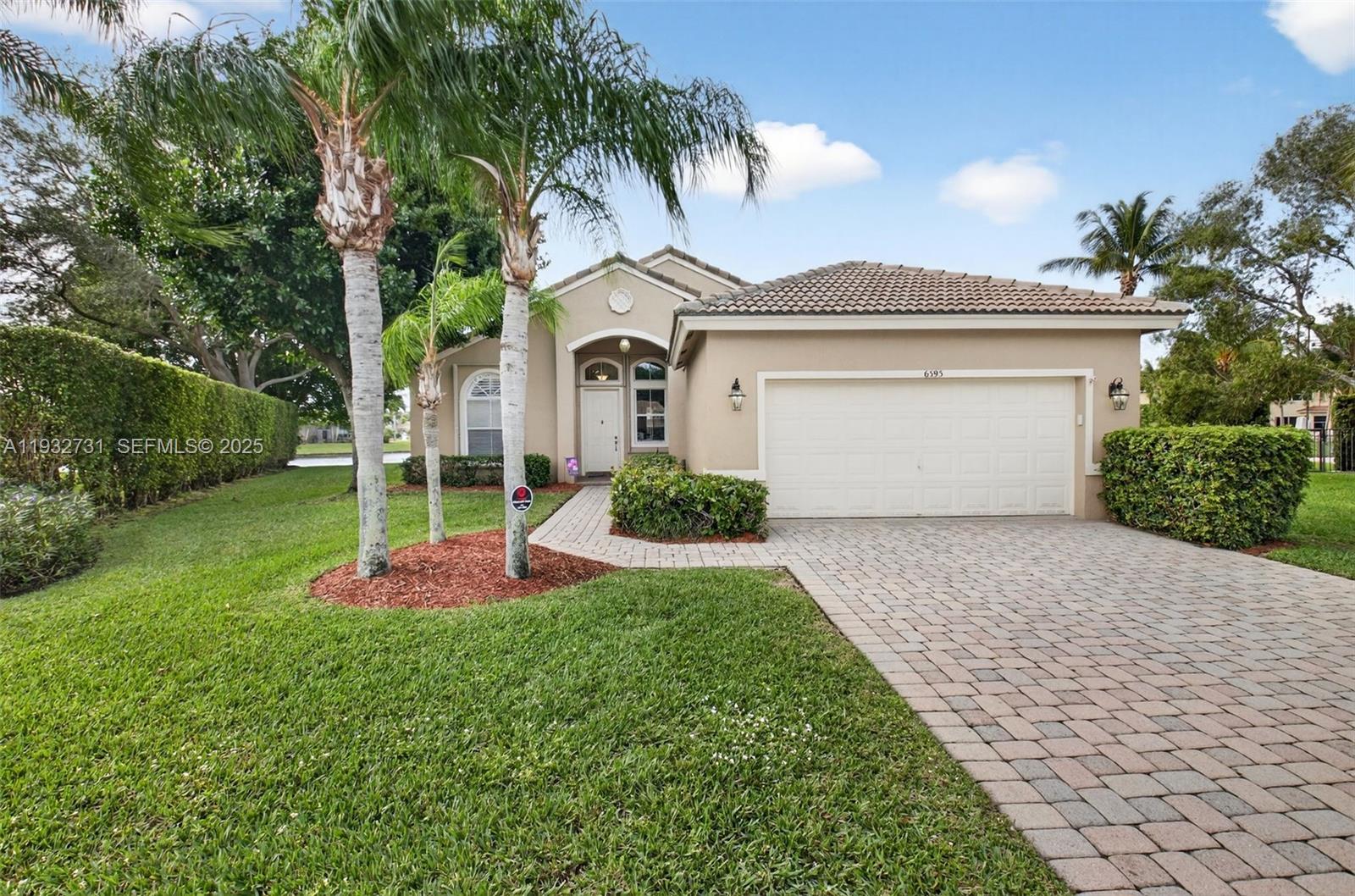 6595 Jackie Way Lake Worth, FL 33467