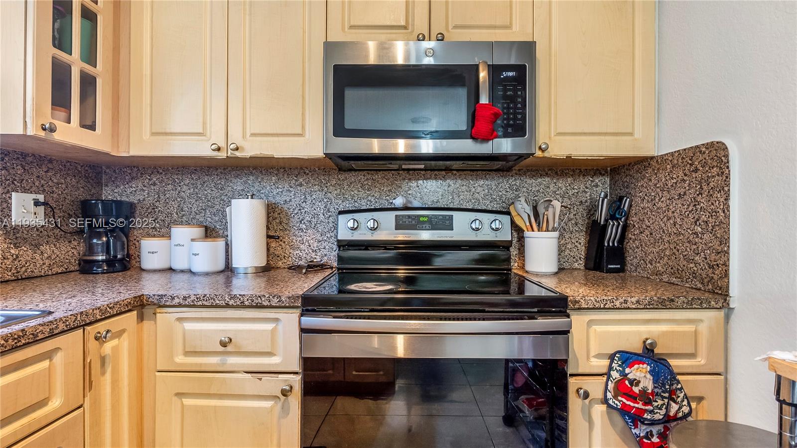 3815 NW 13th Ave Miami, FL 33142