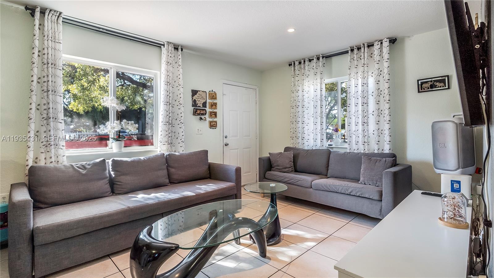 3815 NW 13th Ave Miami, FL 33142