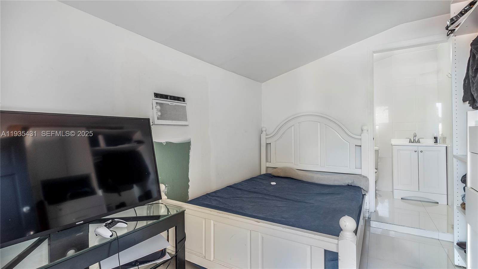 3815 NW 13th Ave Miami, FL 33142