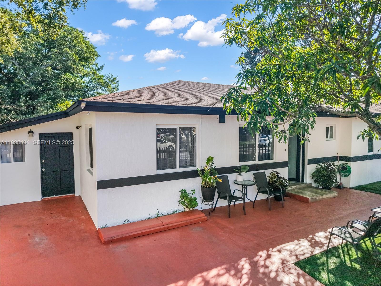 3815 NW 13th Ave Miami, FL 33142