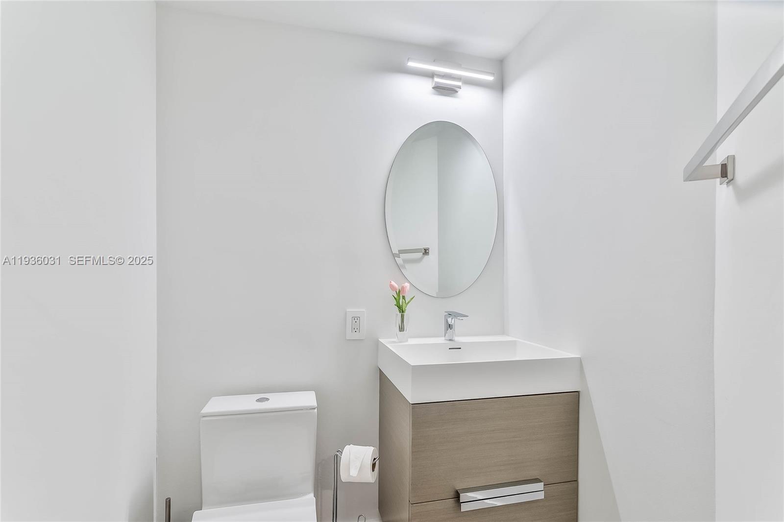 701 Brickell Key Blvd #808 Miami, FL 33131