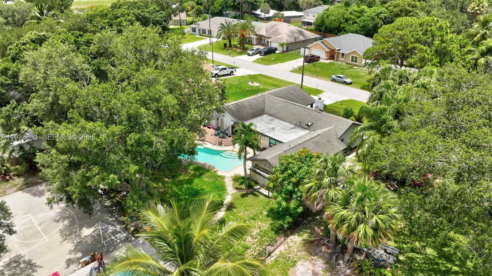 717 SW Aster Rd Port St Lucie, FL 34953