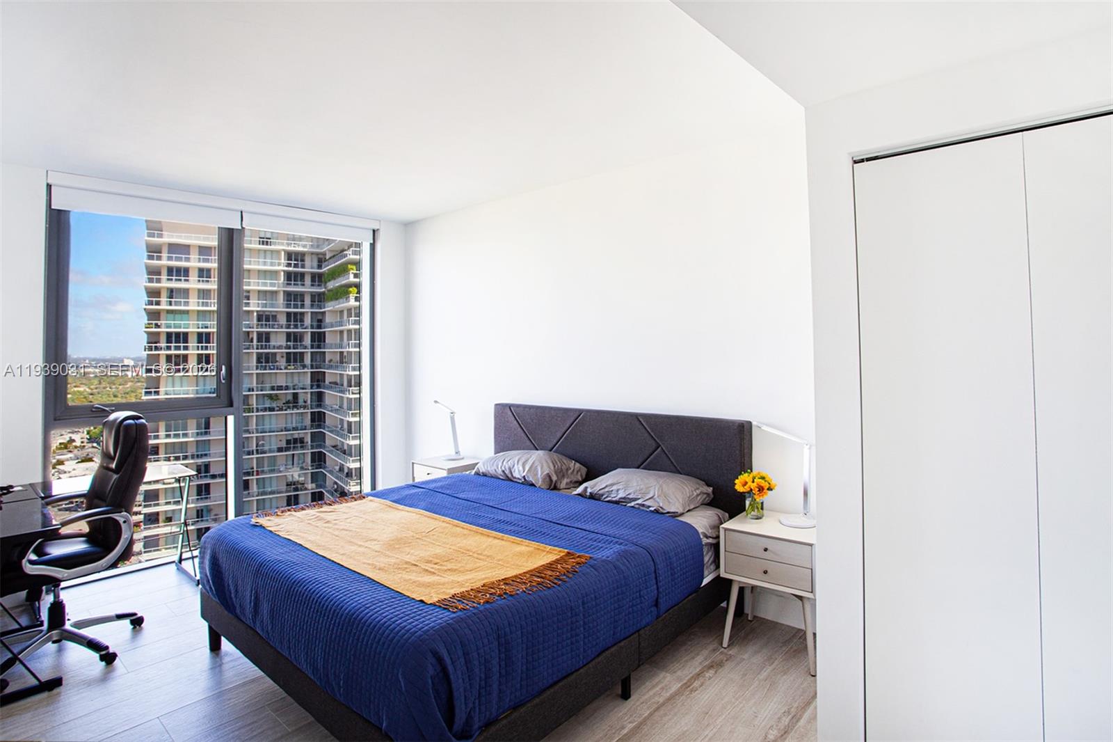 121 NE 34th St #2616 Miami, FL 33137