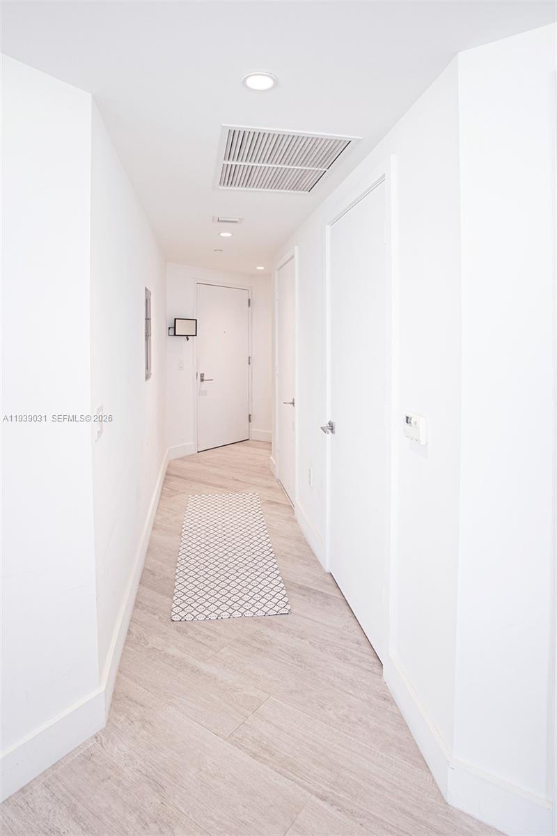 121 NE 34th St #2616 Miami, FL 33137