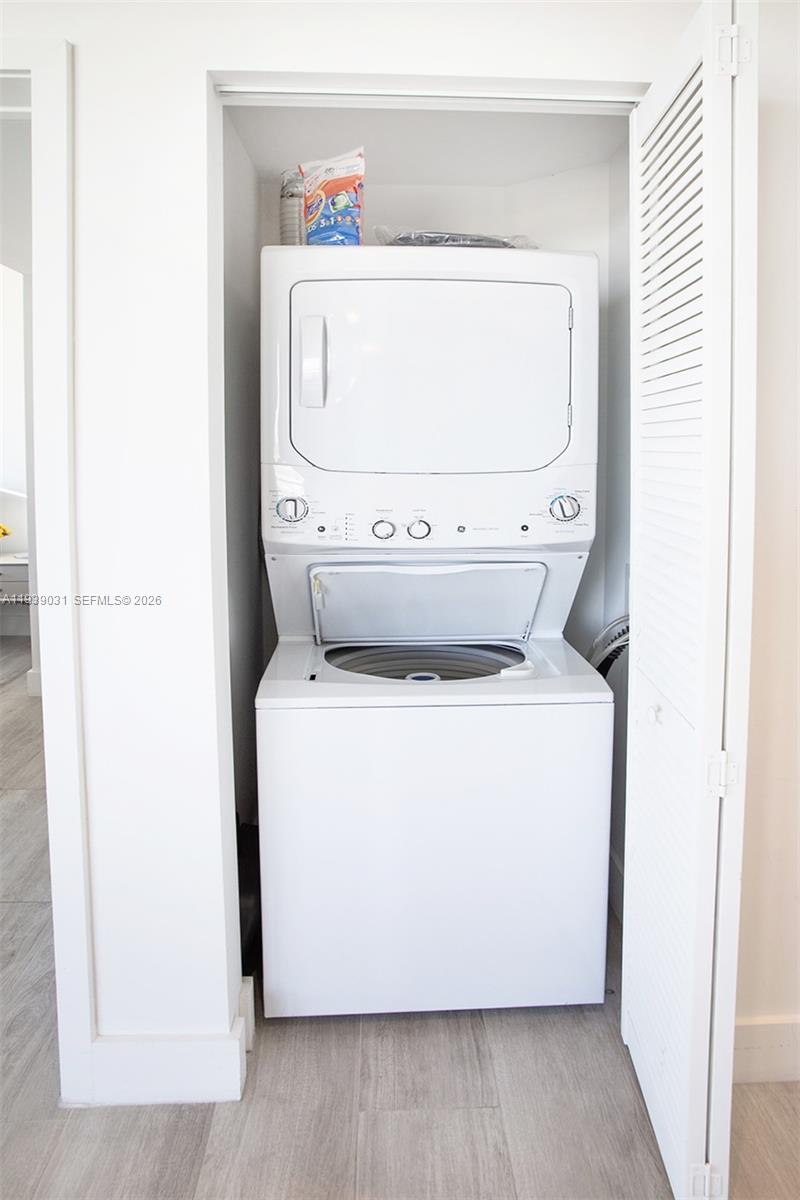 121 NE 34th St #2616 Miami, FL 33137