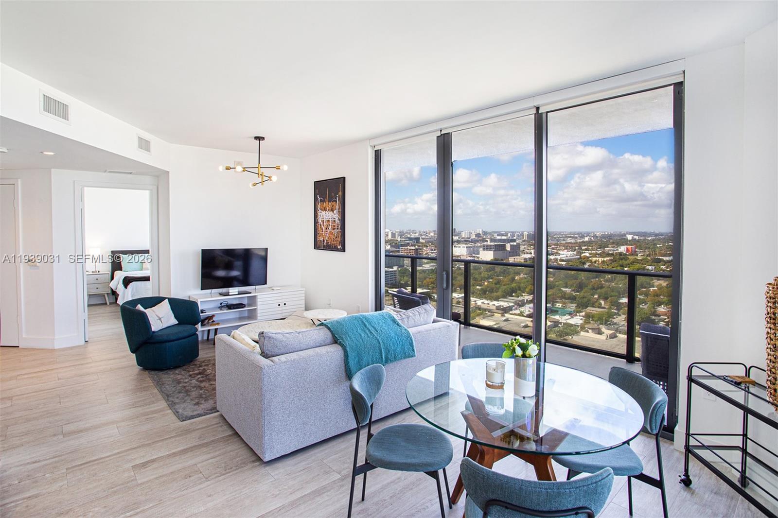 121 NE 34th St #2616 Miami, FL 33137