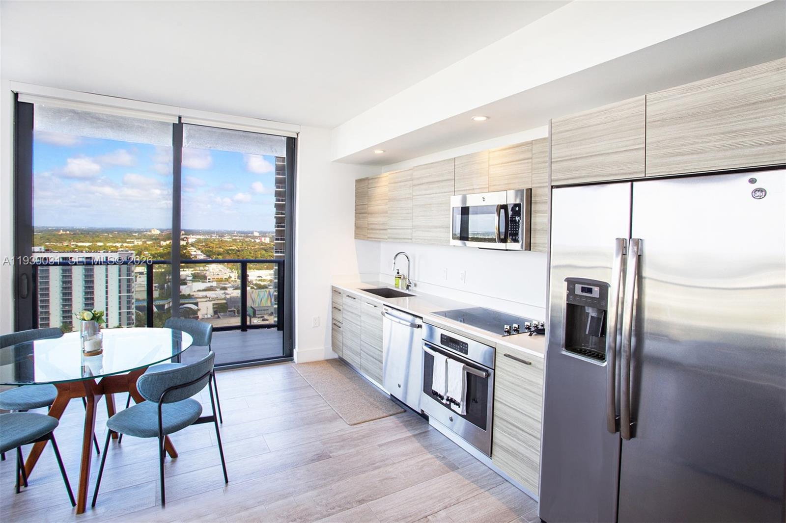 121 NE 34th St #2616 Miami, FL 33137