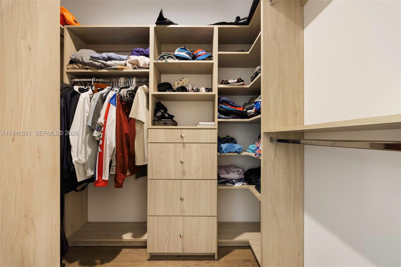 2990 SW 20th St Miami, FL 33145