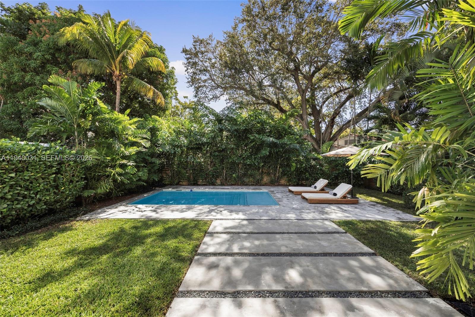 2990 SW 20th St Miami, FL 33145