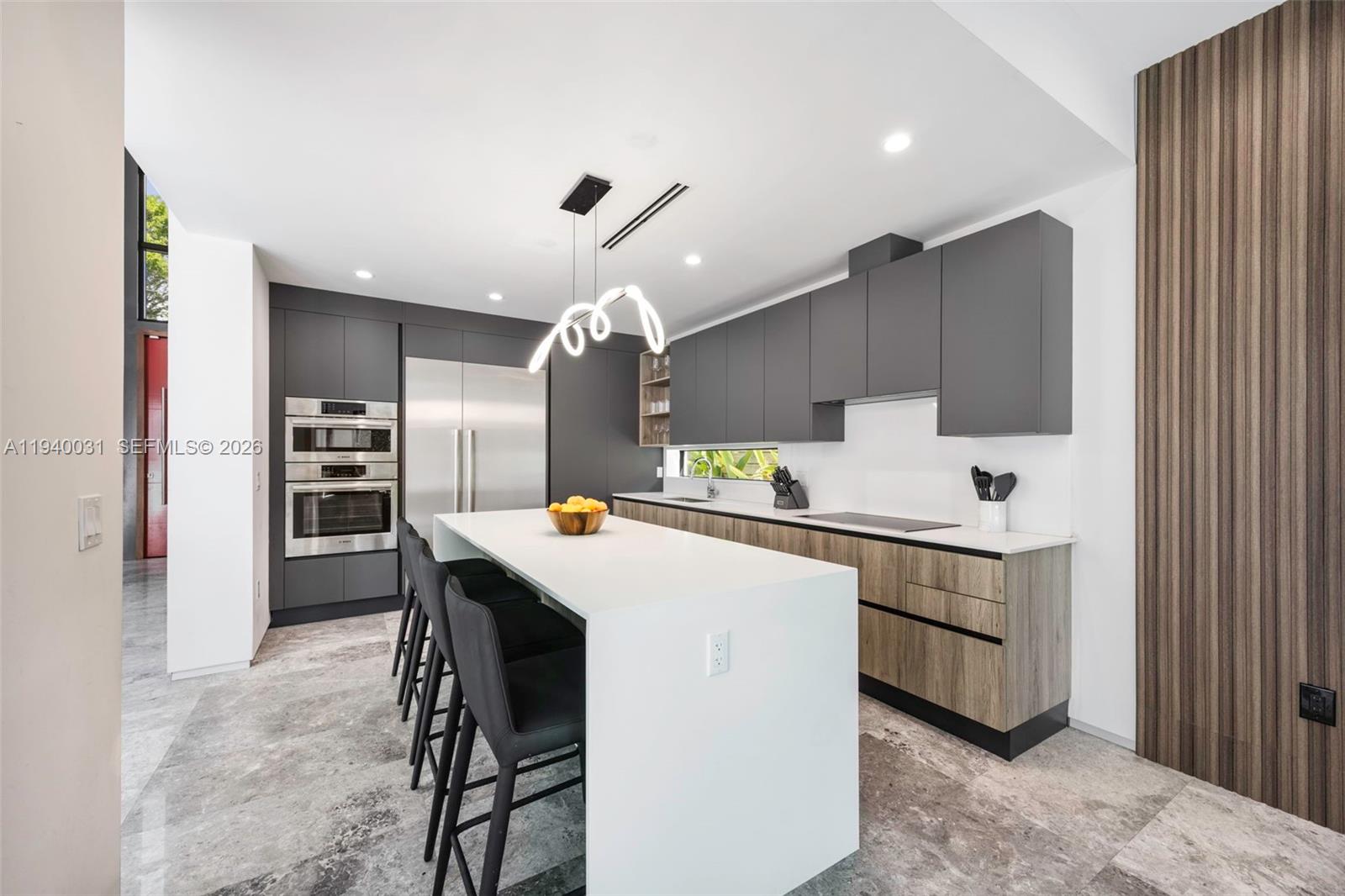 2990 SW 20th St Miami, FL 33145