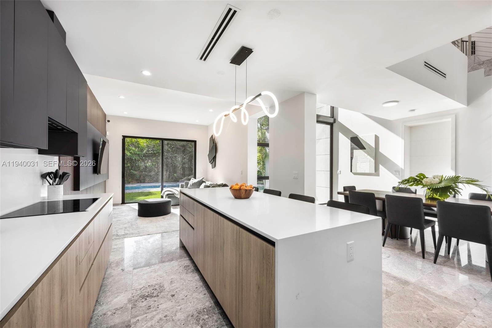 2990 SW 20th St Miami, FL 33145