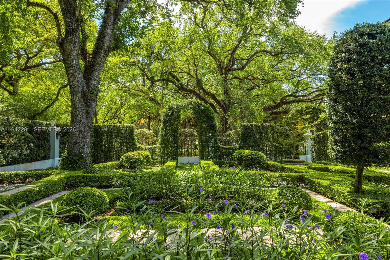 3916 Granada Blvd Coral Gables, FL 33134