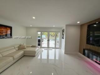 1955 NE 123rd St North Miami, FL 33181