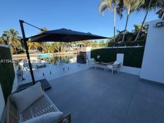 1955 NE 123rd St North Miami, FL 33181