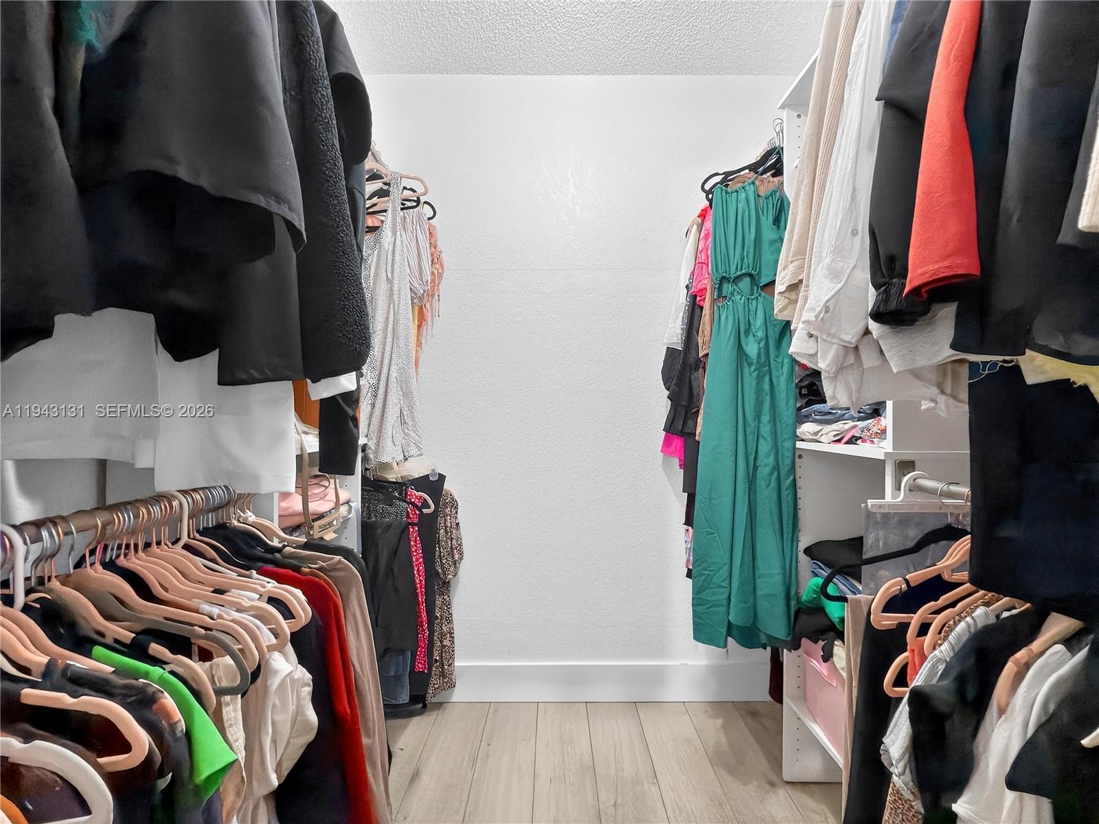 6902 N Kendall Dr #E101 Pinecrest, FL 33156